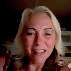 Meet your Posher, Stacy l